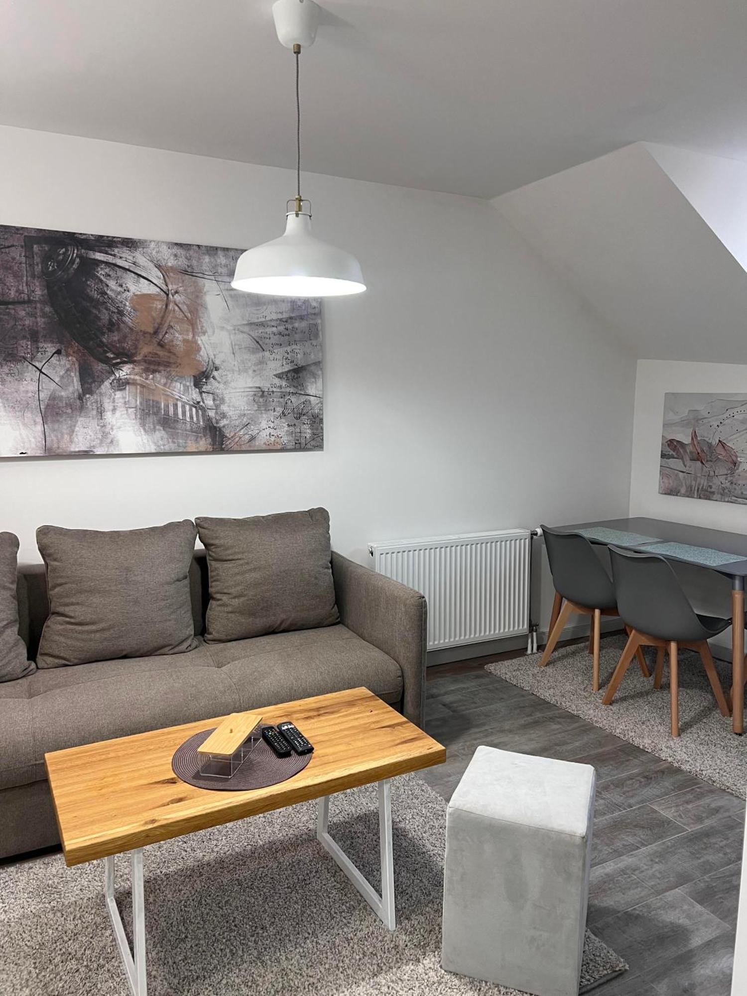 Guest House Lila Sombor Bagian luar foto