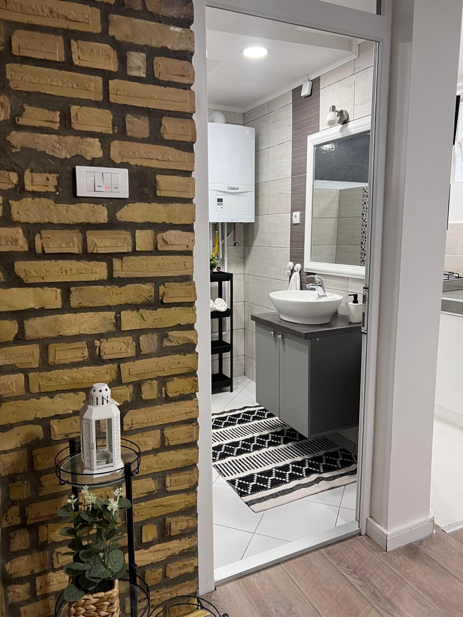 Guest House Lila Sombor Bagian luar foto