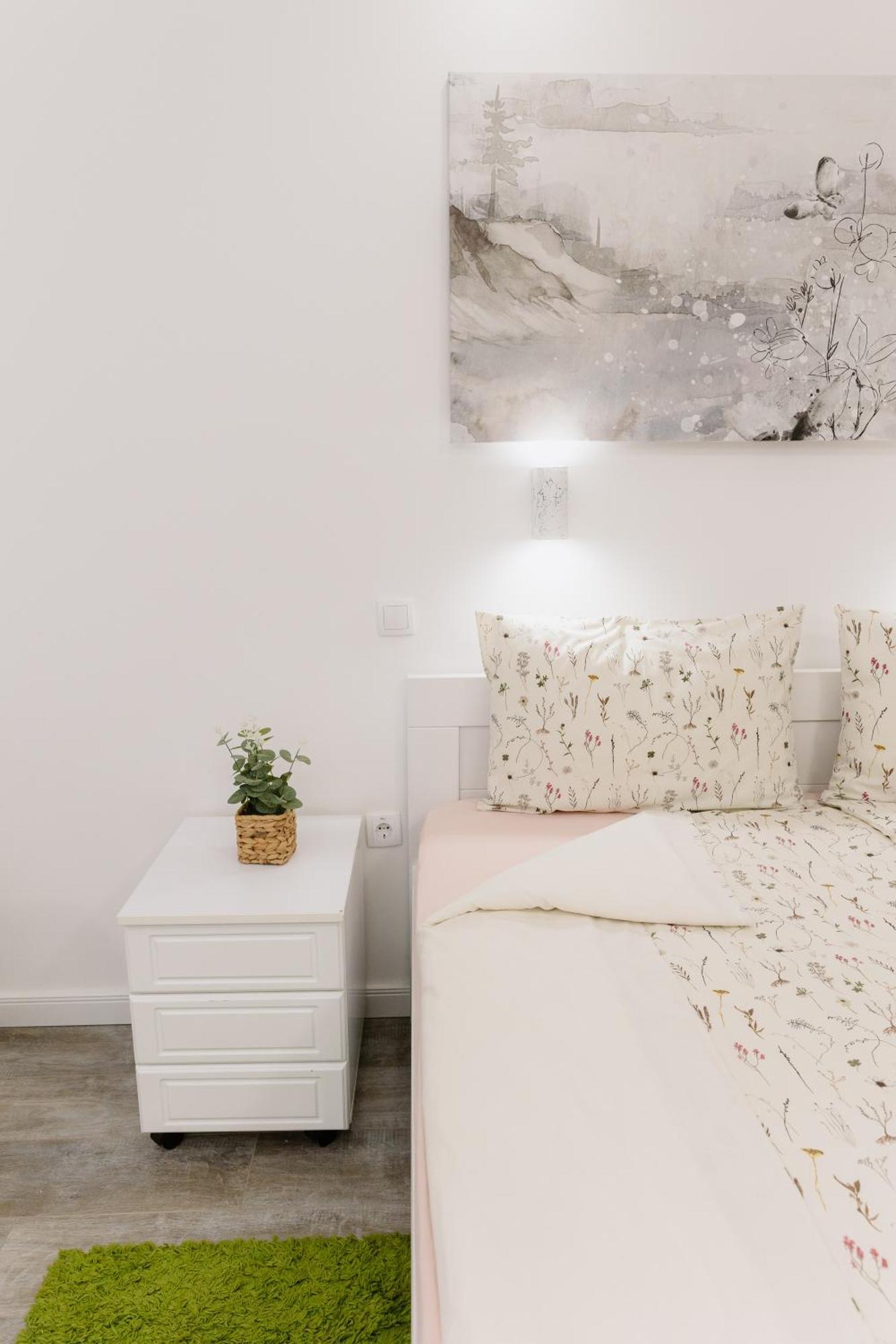 Guest House Lila Sombor Bagian luar foto